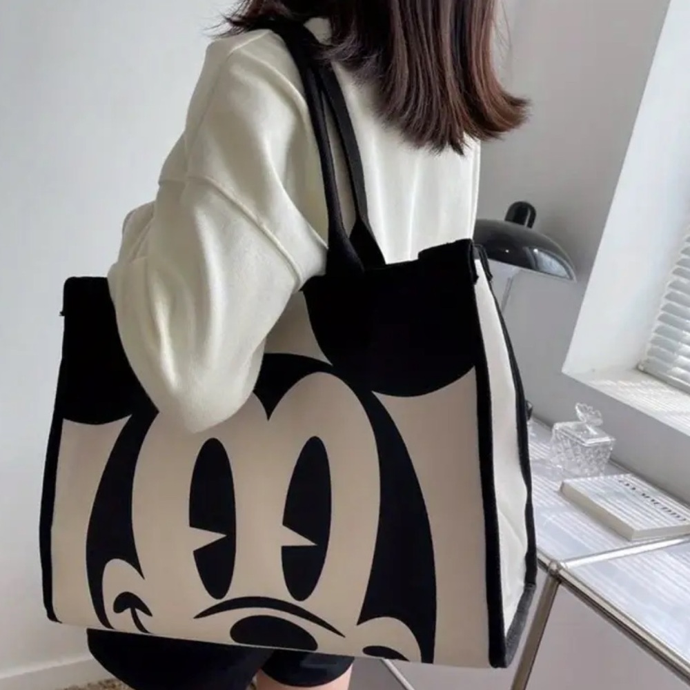 Mickey Mouse, extra large Black and White Cavas Tote Bag
